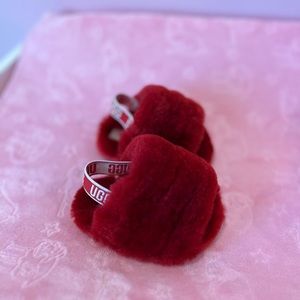 Ugg Fluff Yeah! Slides